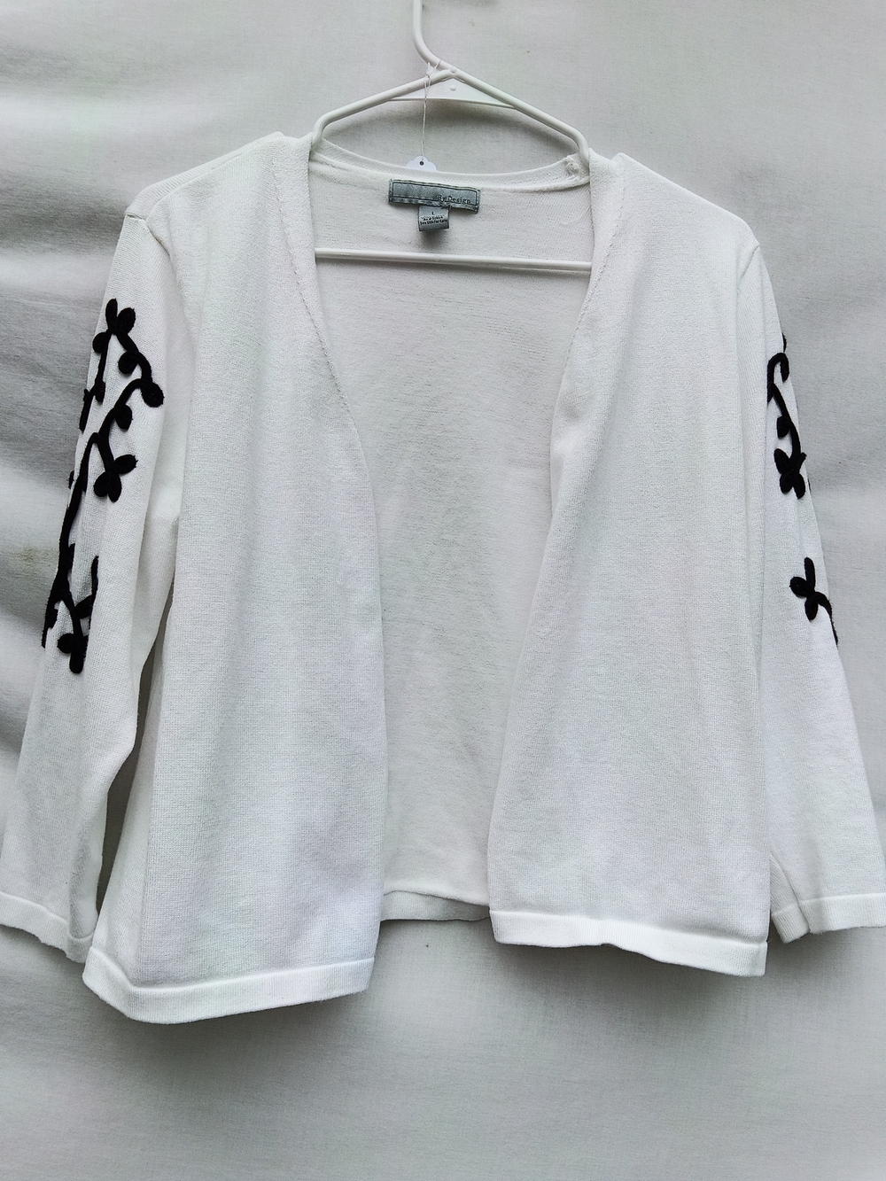 White Open-Front Cardigan with Black Embroidered Sleeves - Women's Size Large